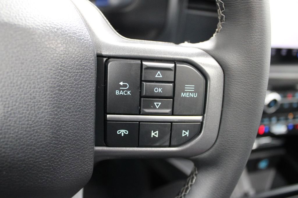 New 2026 Ford F250 Lariat w/ Black Appearance Package image 39