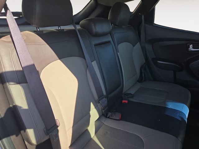 Used 2013 Hyundai Tucson Limited FWD image 16