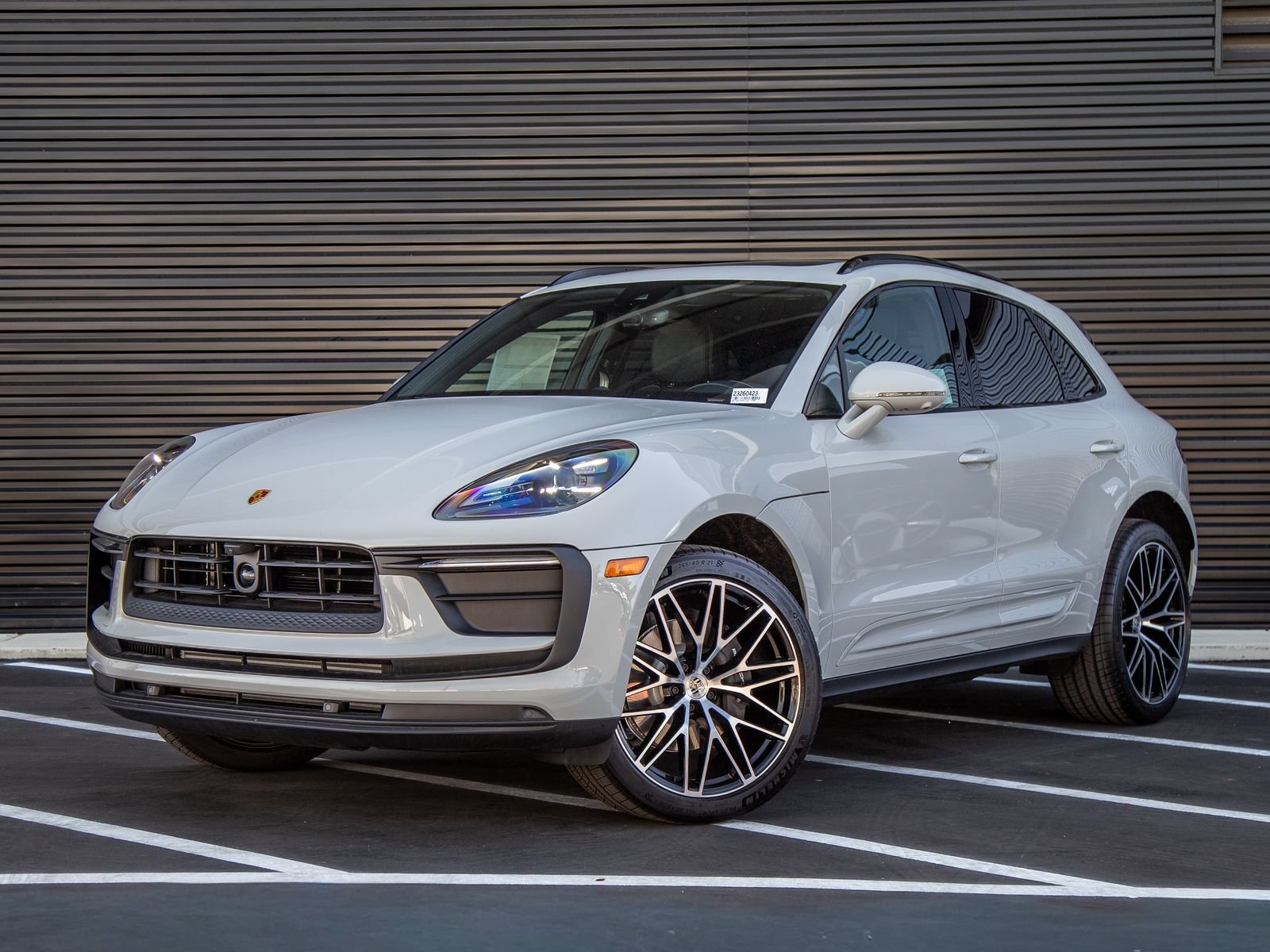 New 2026 Porsche Macan AWD/4WD image 1