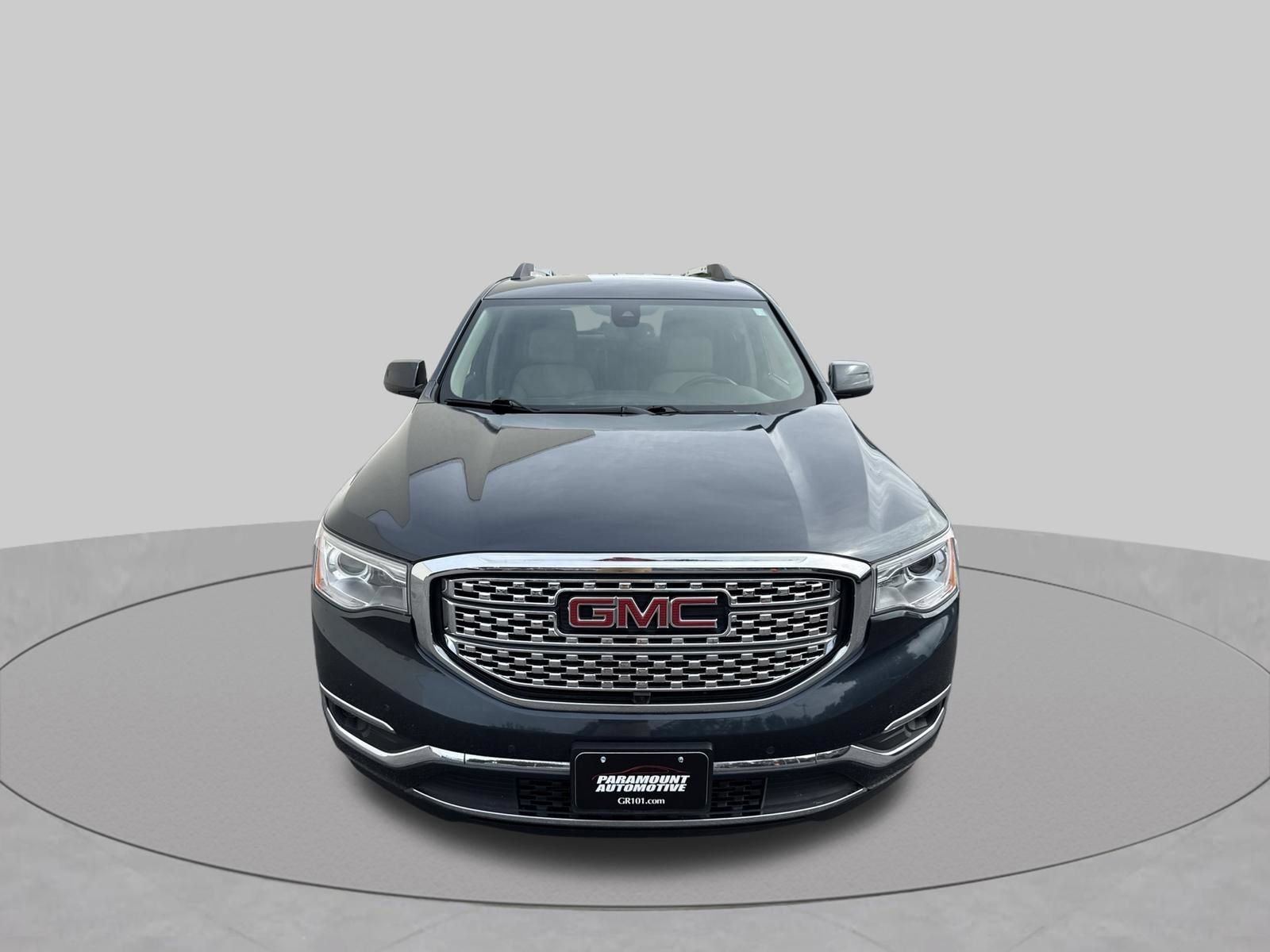 Used 2019 GMC Acadia Denali w/ Technology Package FWD image 2