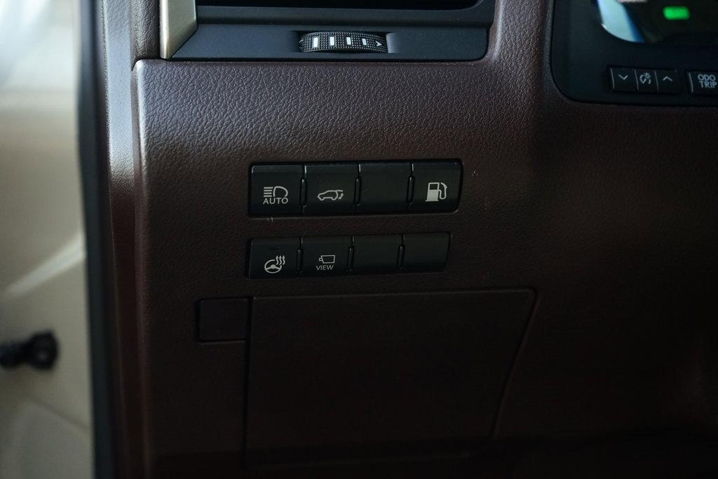 Used 2016 Lexus RX 450h AWD image 22