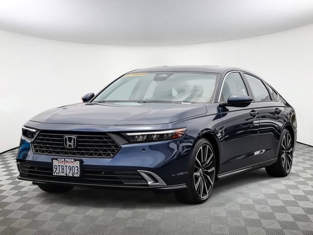 Used 2025 Honda Accord Touring image 5