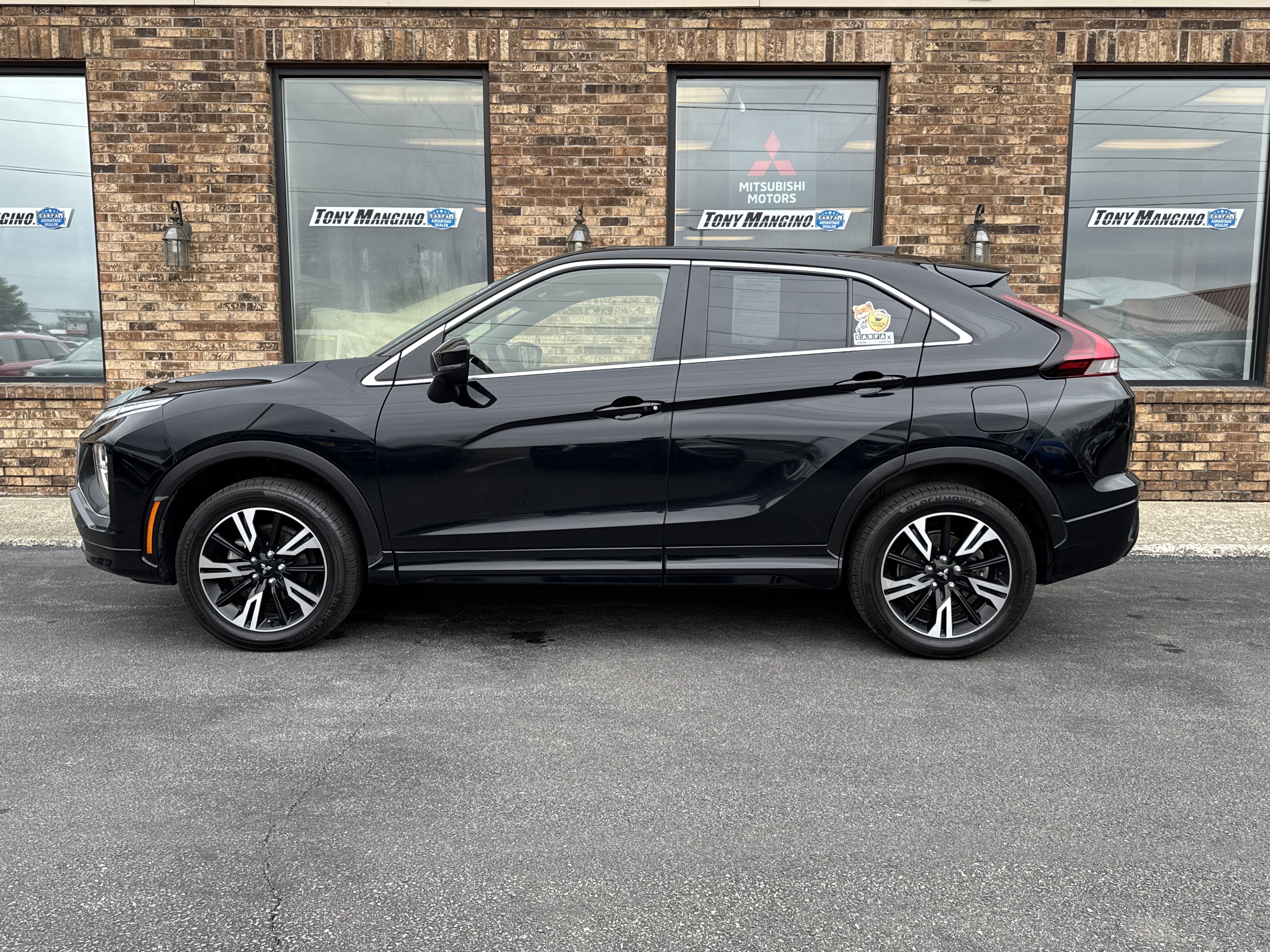 Used 2024 Mitsubishi Eclipse Cross SEL AWD/4WD image 2