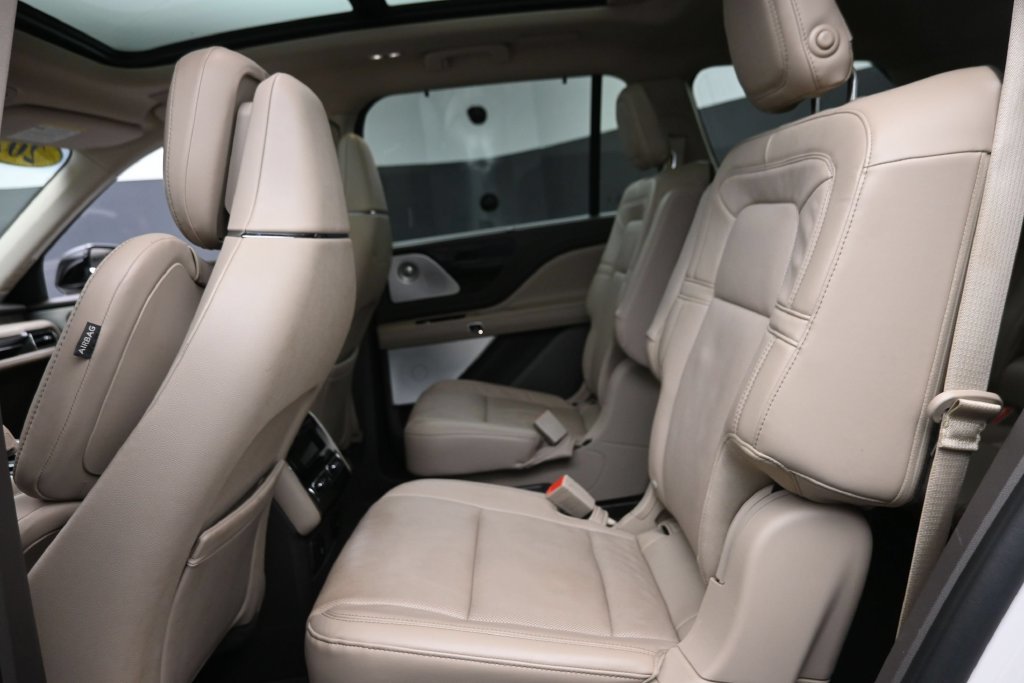 Used 2020 Lincoln Aviator Reserve w/ Equipment Group 202A AWD/4WD image 15