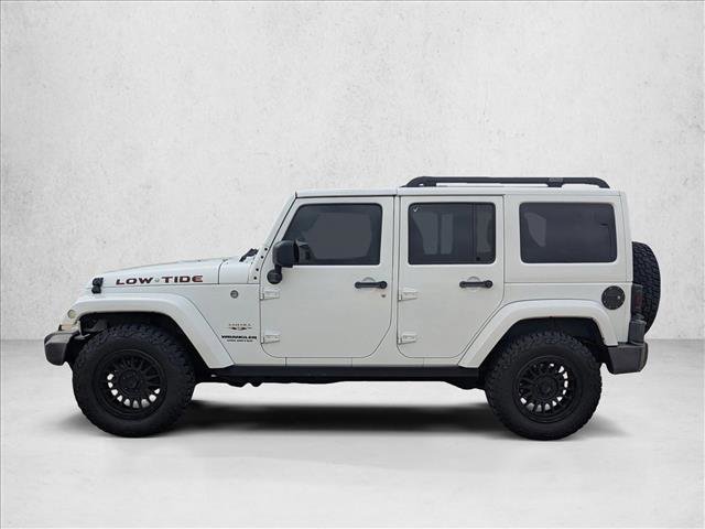 Used 2017 Jeep Wrangler Unlimited Sahara w/ Connectivity Group AWD/4WD image 8