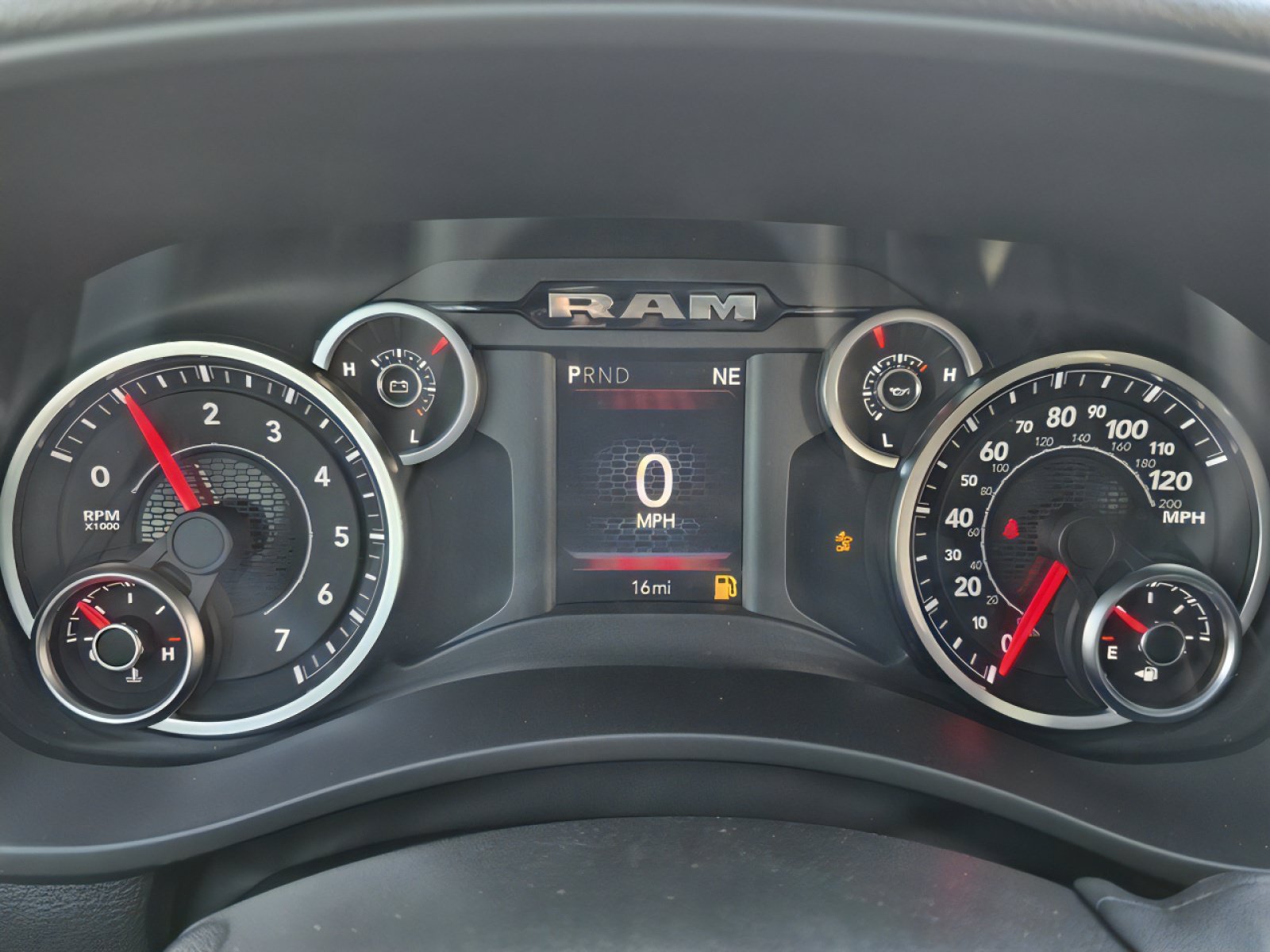 New 2026 RAM 2500 Tradesman AWD/4WD image 10