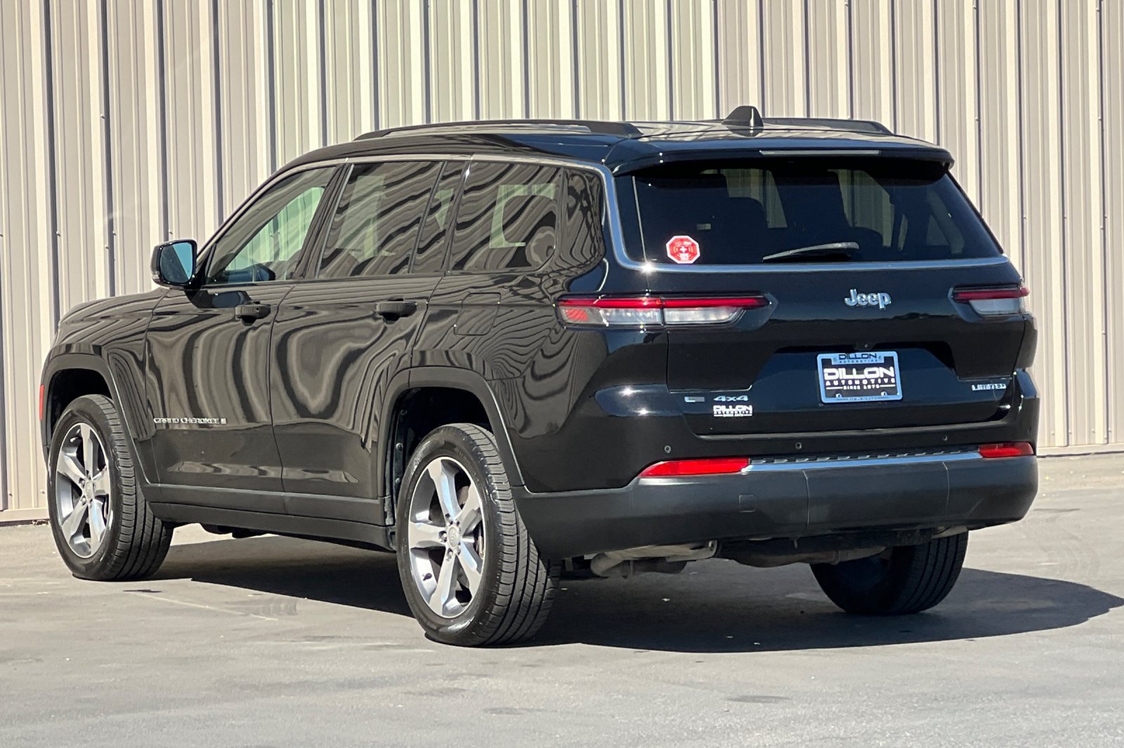 Used 2022 Jeep Grand Cherokee L Limited AWD/4WD image 9