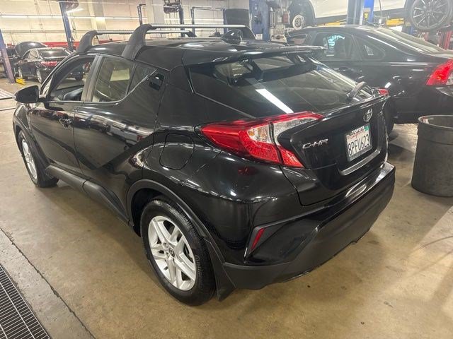 Used 2020 Toyota C-HR LE FWD image 5