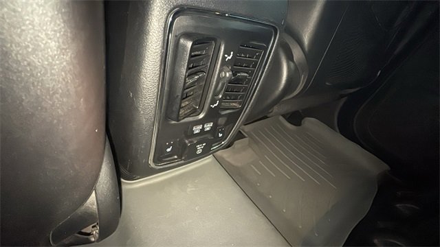 Used 2015 Jeep Grand Cherokee Limited image 22