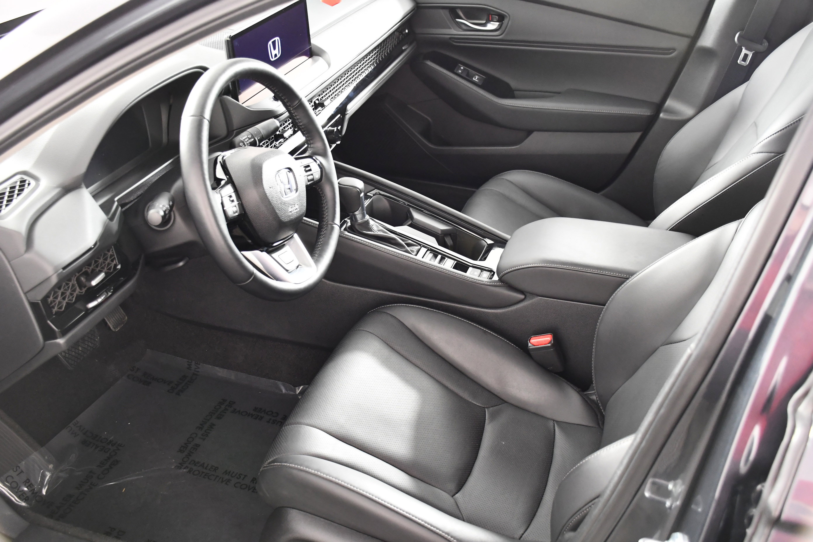 Certified 2025 Honda Accord Touring image 2
