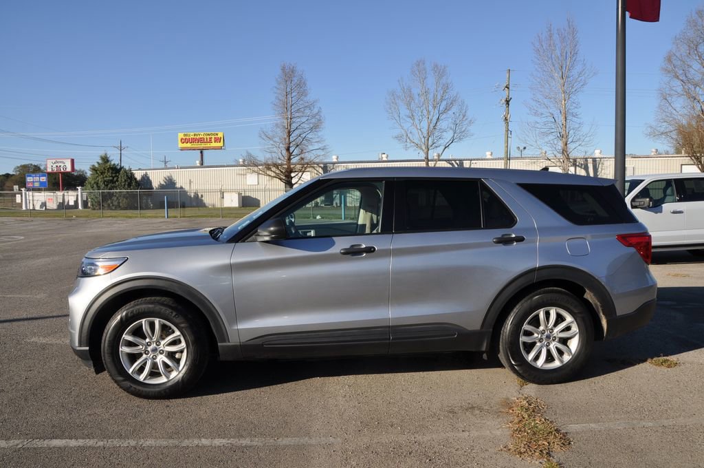 Used 2021 Ford Explorer Base image 2