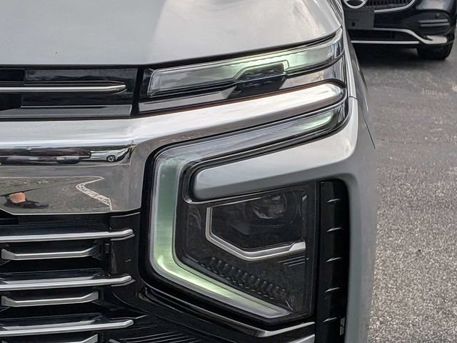 Used 2025 Chevrolet Tahoe Premier AWD/4WD image 9