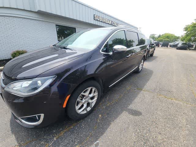Certified 2019 Chrysler Pacifica Limited w/ Advanced Safetytec Group FWD image 2