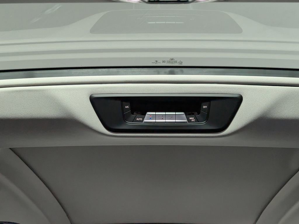 Used 2020 BMW X7 xDrive40i w/ Premium Package image 43