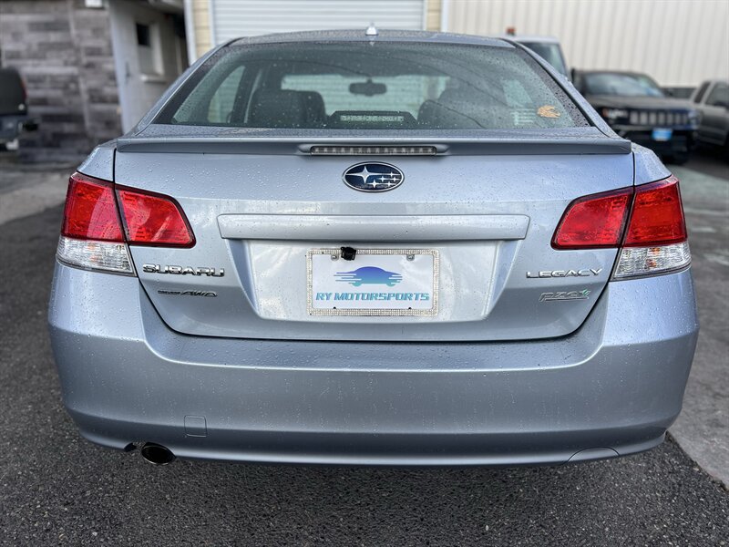 Used 2013 Subaru Legacy 2.5i Limited w/ Popular Pkg 2 AWD/4WD image 4