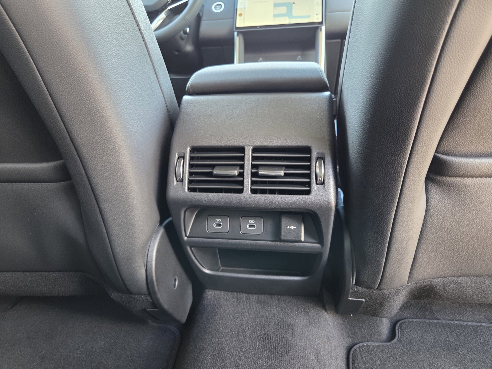 New 2025 Land Rover Discovery Sport S AWD/4WD image 12