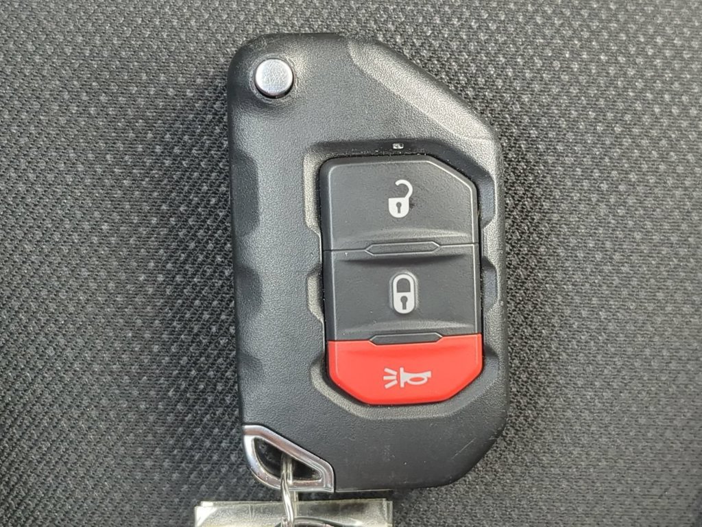 Used 2023 Jeep Wrangler Sport AWD/4WD image 31