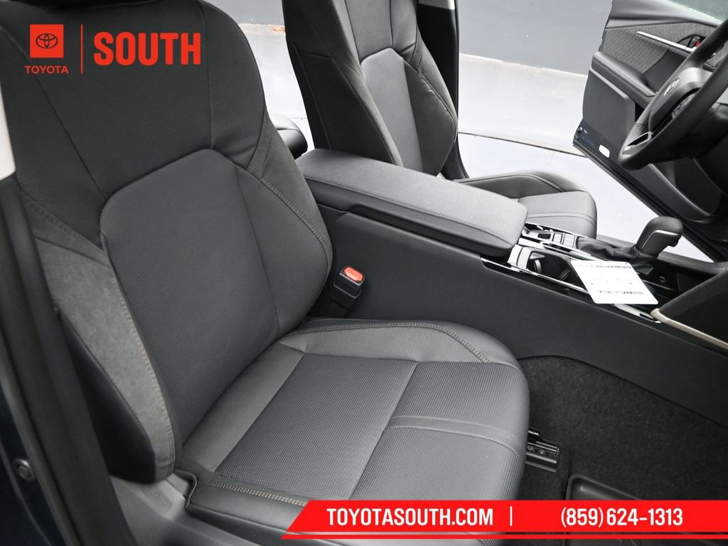 Used 2026 Toyota Camry XLE image 27