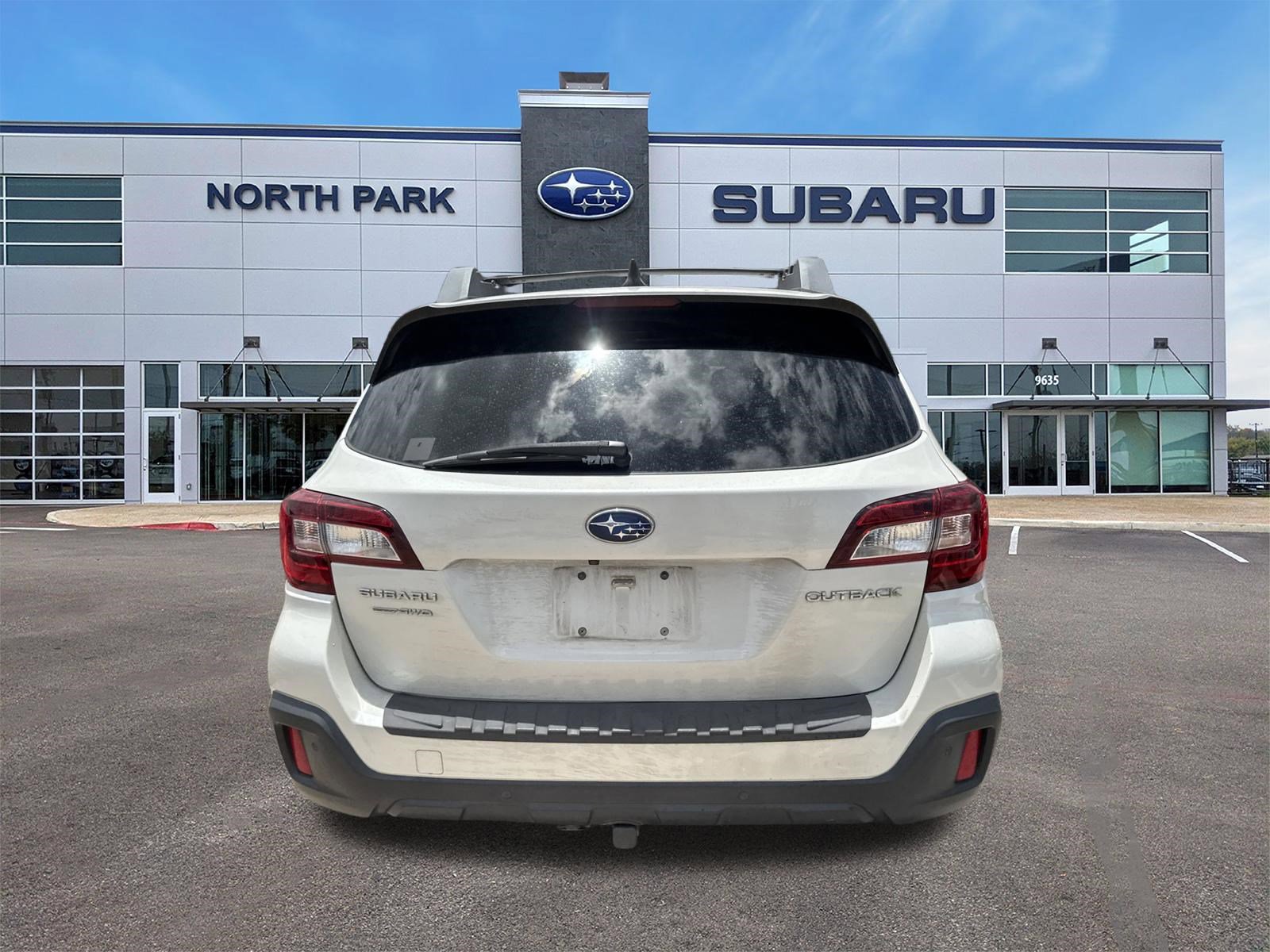 Used 2019 Subaru Outback 2.5i Limited AWD/4WD image 4