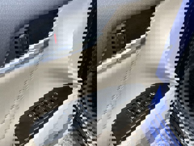 Used 2018 Toyota Camry XLE image 24