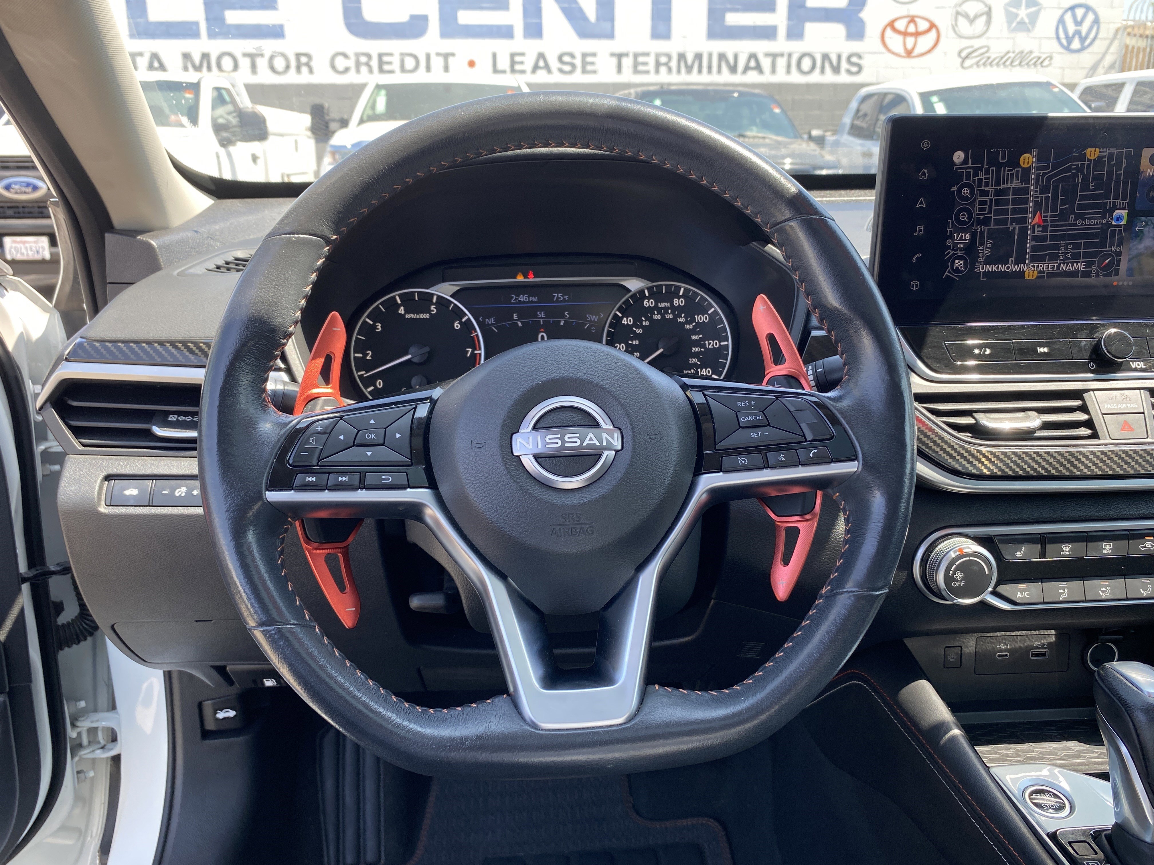 Used 2023 Nissan Altima 2.5 SR w/ SR Premium Package image 11