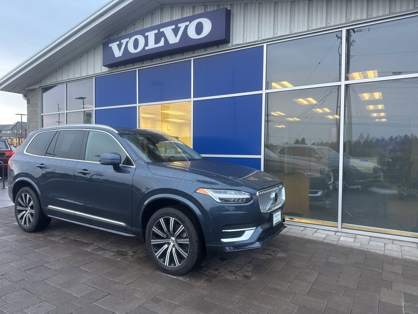 Used 2025 Volvo XC90 B6 Plus