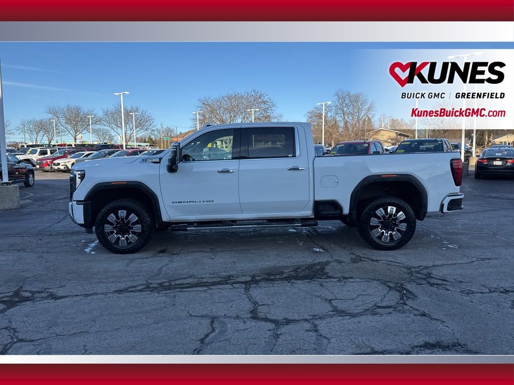 Used 2024 GMC Sierra 2500 Denali AWD/4WD image 10