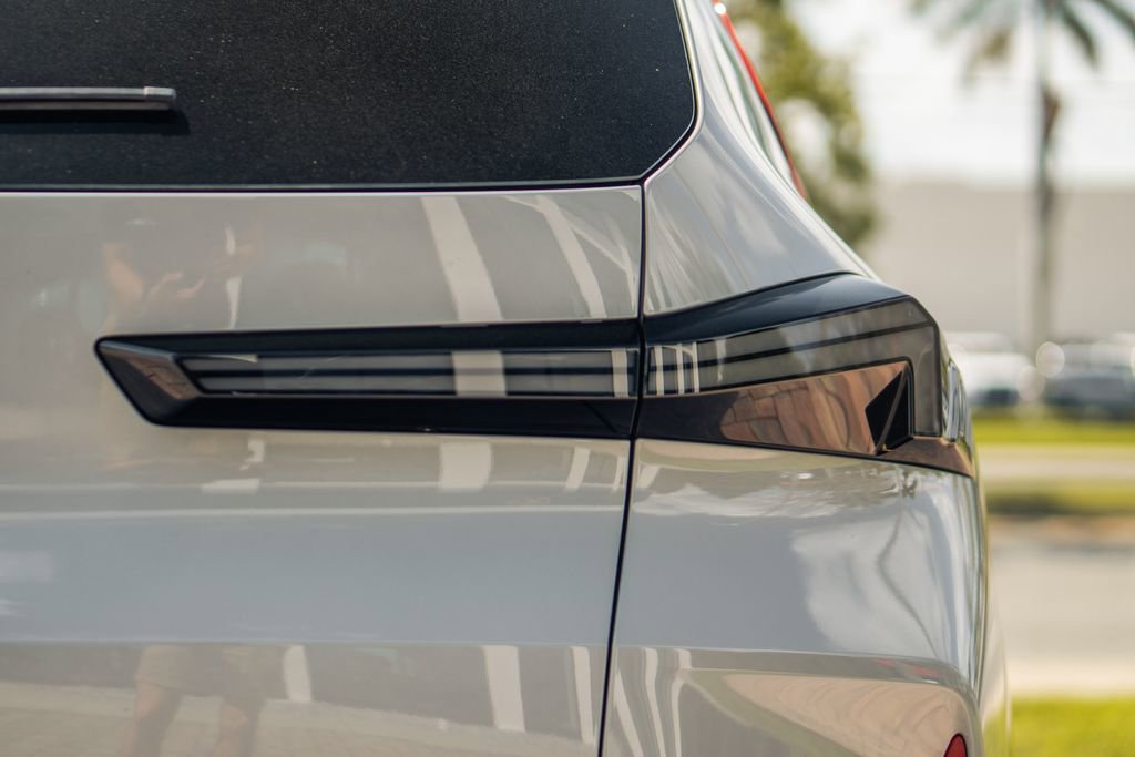 Used 2024 BMW XM Label Red image 12