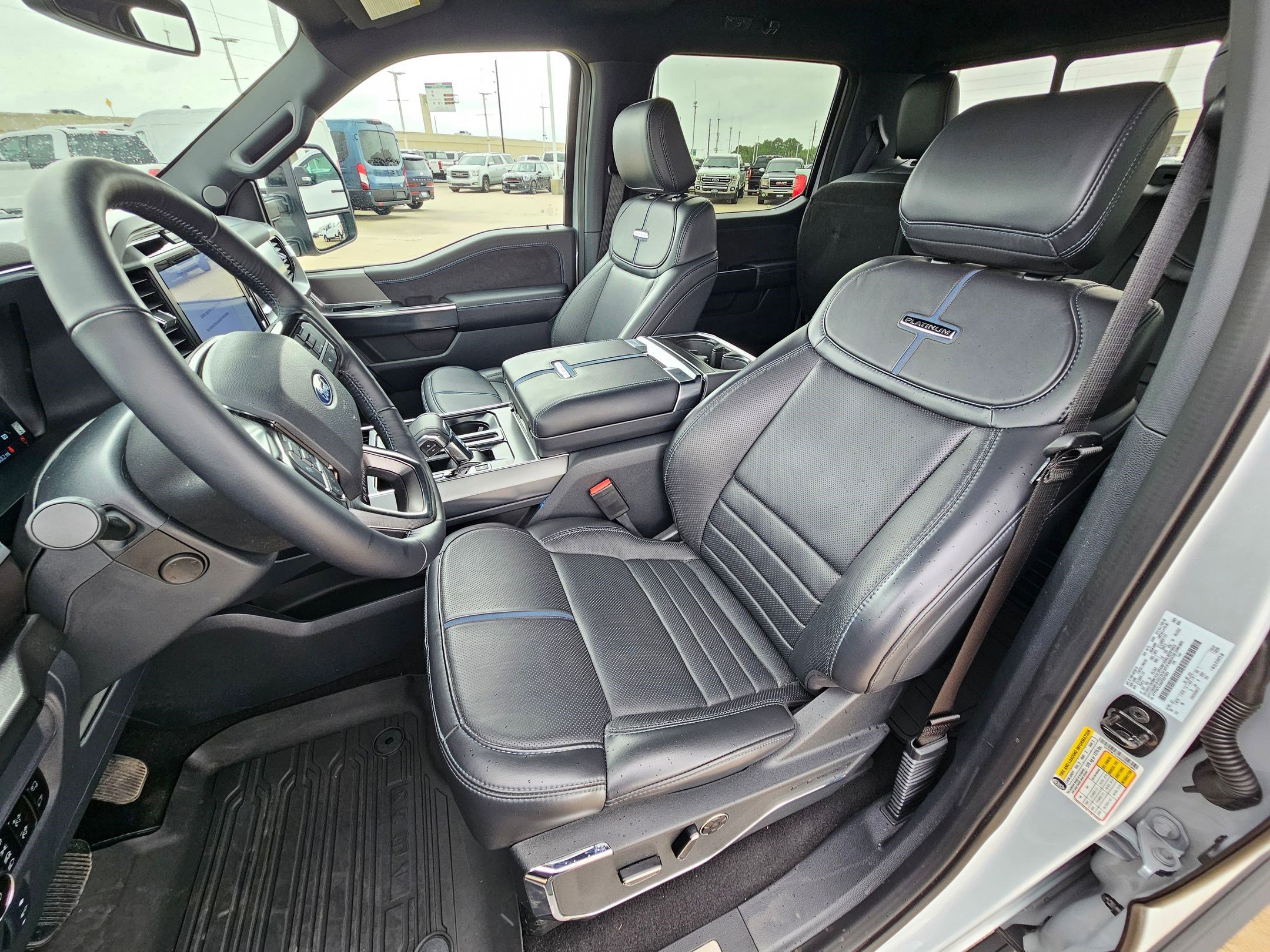 Used 2025 Ford F150 Platinum AWD/4WD image 16
