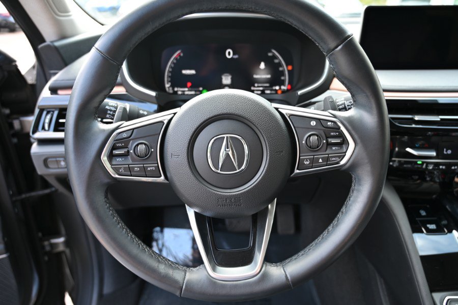 Used 2022 Acura MDX SH-AWD image 25
