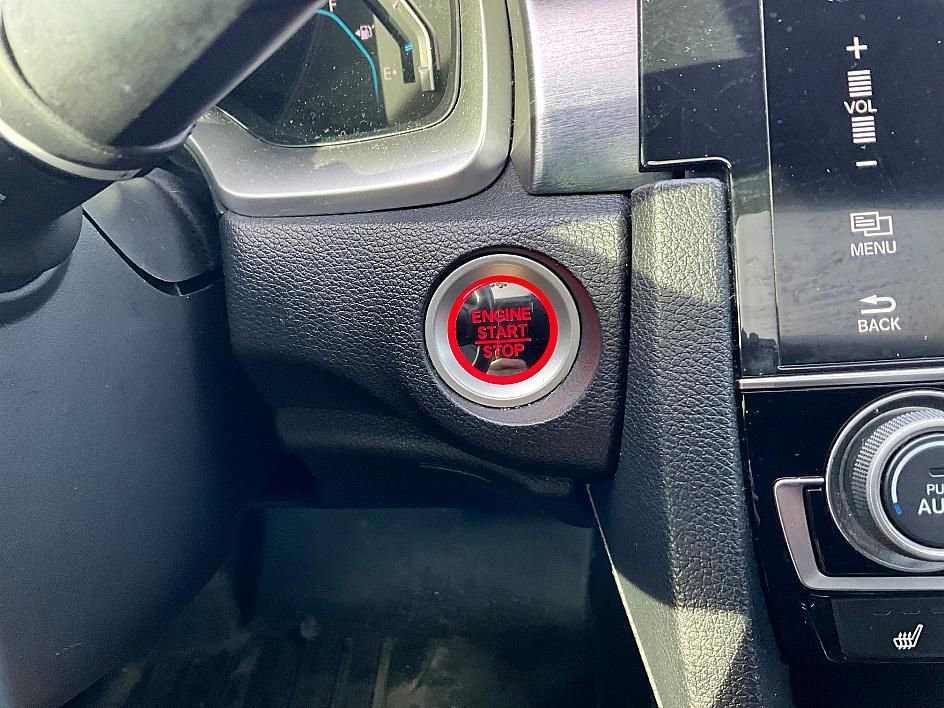 Used 2017 Honda Civic Touring image 18