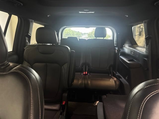 Used 2024 Jeep Grand Cherokee L Limited w/ Luxury Tech Group II RWD image 17