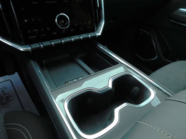 Used 2025 GMC Acadia Elevation image 47