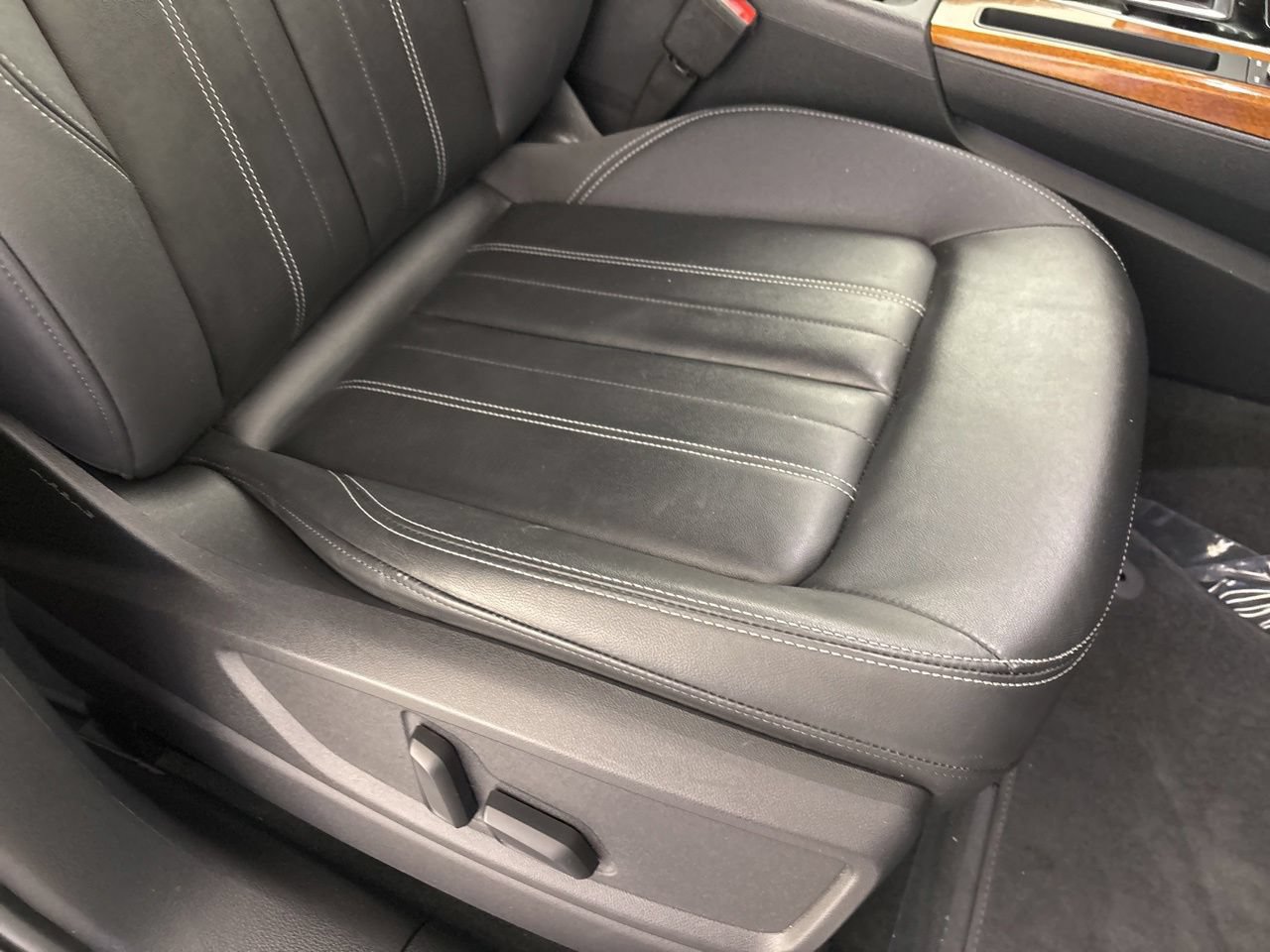 Used 2023 Audi Q5 2.0T Premium w/ Convenience Package AWD/4WD image 24