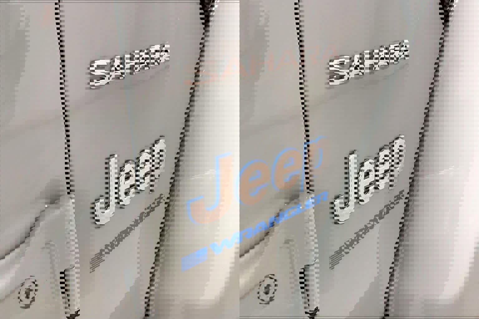 Used 2024 Jeep Wrangler Sahara w/ Technology Group image 9