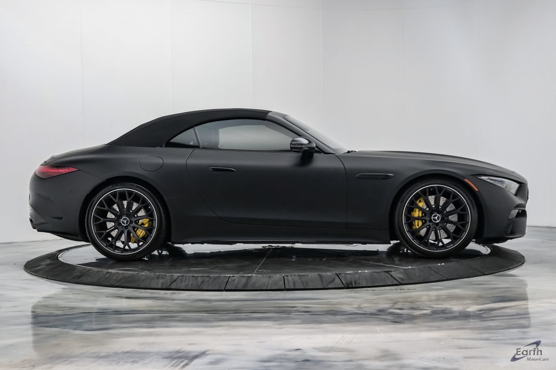 Used 2022 Mercedes-Benz SL 55 AMG 4MATIC image 28
