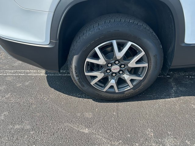 Used 2023 GMC Acadia SLE w/ Driver Convenience Package image 43