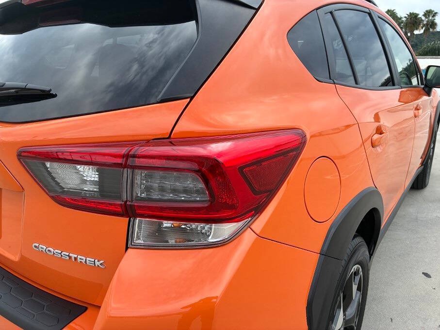 Used 2020 Subaru Crosstrek 2.0i Premium w/ Moonroof Package 2 AWD/4WD image 16