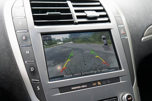 Used 2020 Lincoln MKZ image 6