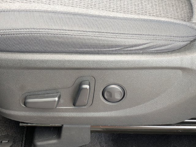 Used 2023 Hyundai Santa Fe SEL FWD image 17