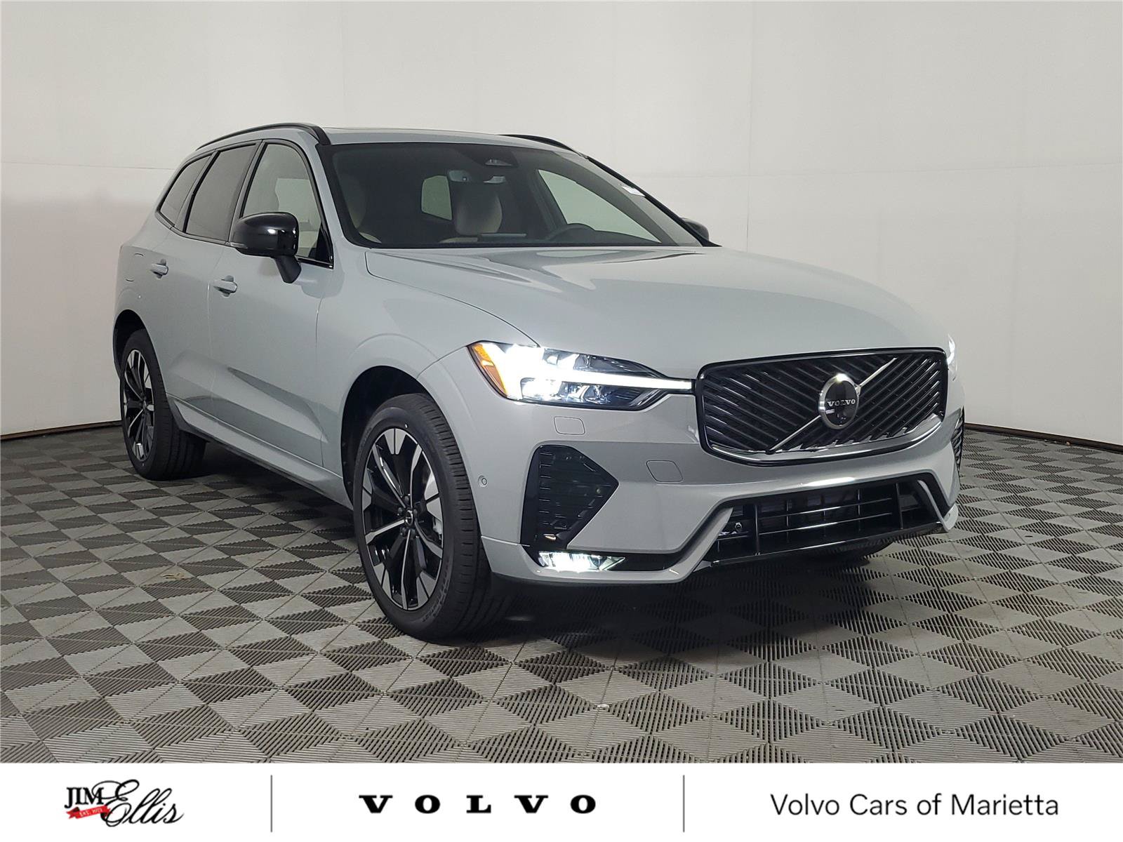 New 2026 Volvo XC60 B5 Plus w/ Protection Package Premier