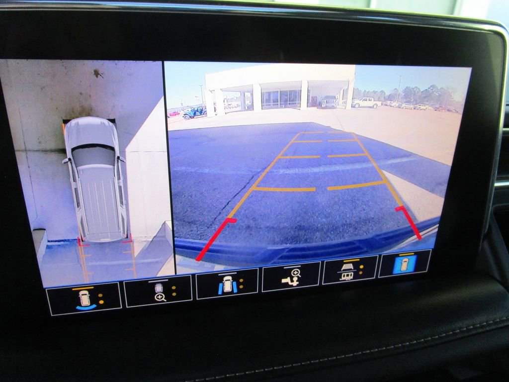 Used 2021 Chevrolet Tahoe Premier w/ Premium Package image 36