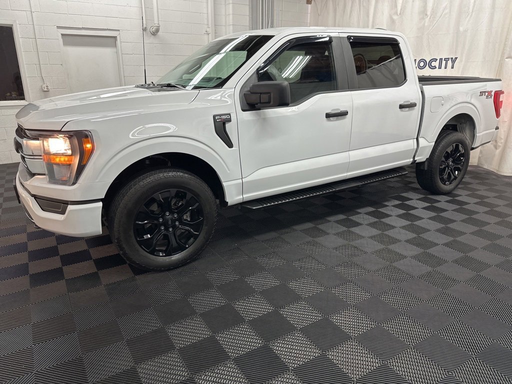 Used 2022 Ford F150 XL w/ STX Appearance Package image 5