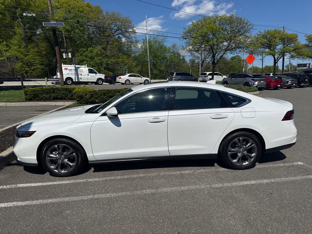 Used 2023 Honda Accord EX image 3