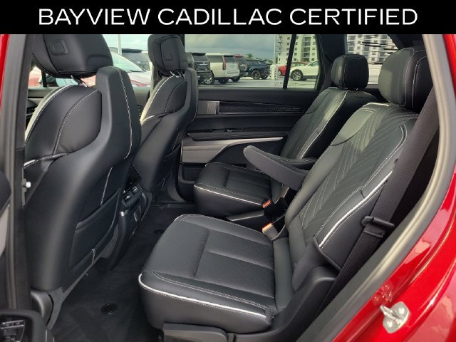 Certified 2026 Cadillac Vistiq Platinum w/ LPO, Floor Liner Package AWD/4WD image 15