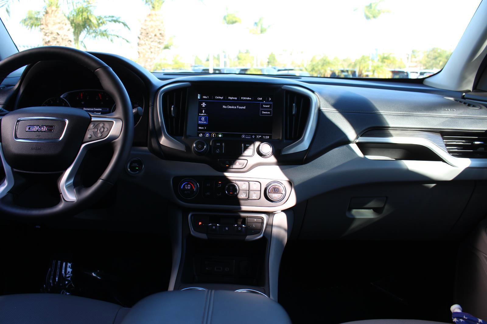 Used 2024 GMC Terrain SLT image 14