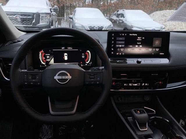 Used 2025 Nissan Rogue SL w/ SL Premium Package image 5