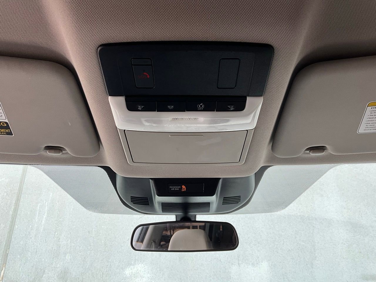 Used 2025 Nissan Rogue SV image 16