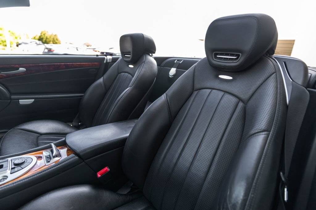 Used 2011 Mercedes-Benz SL 63 AMG image 16