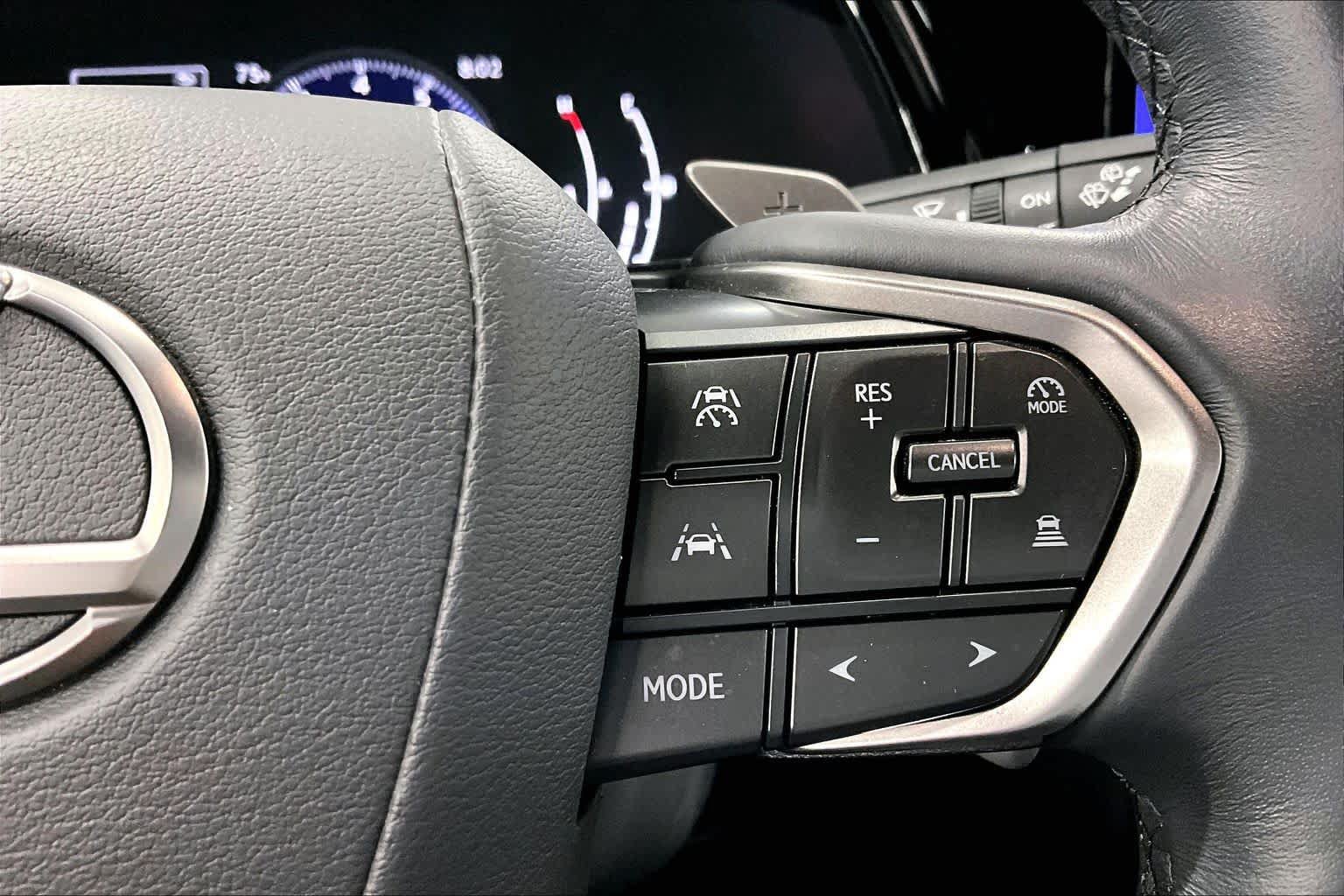Used 2024 Lexus RX 350 Premium Plus w/ Cold Area Package FWD image 25